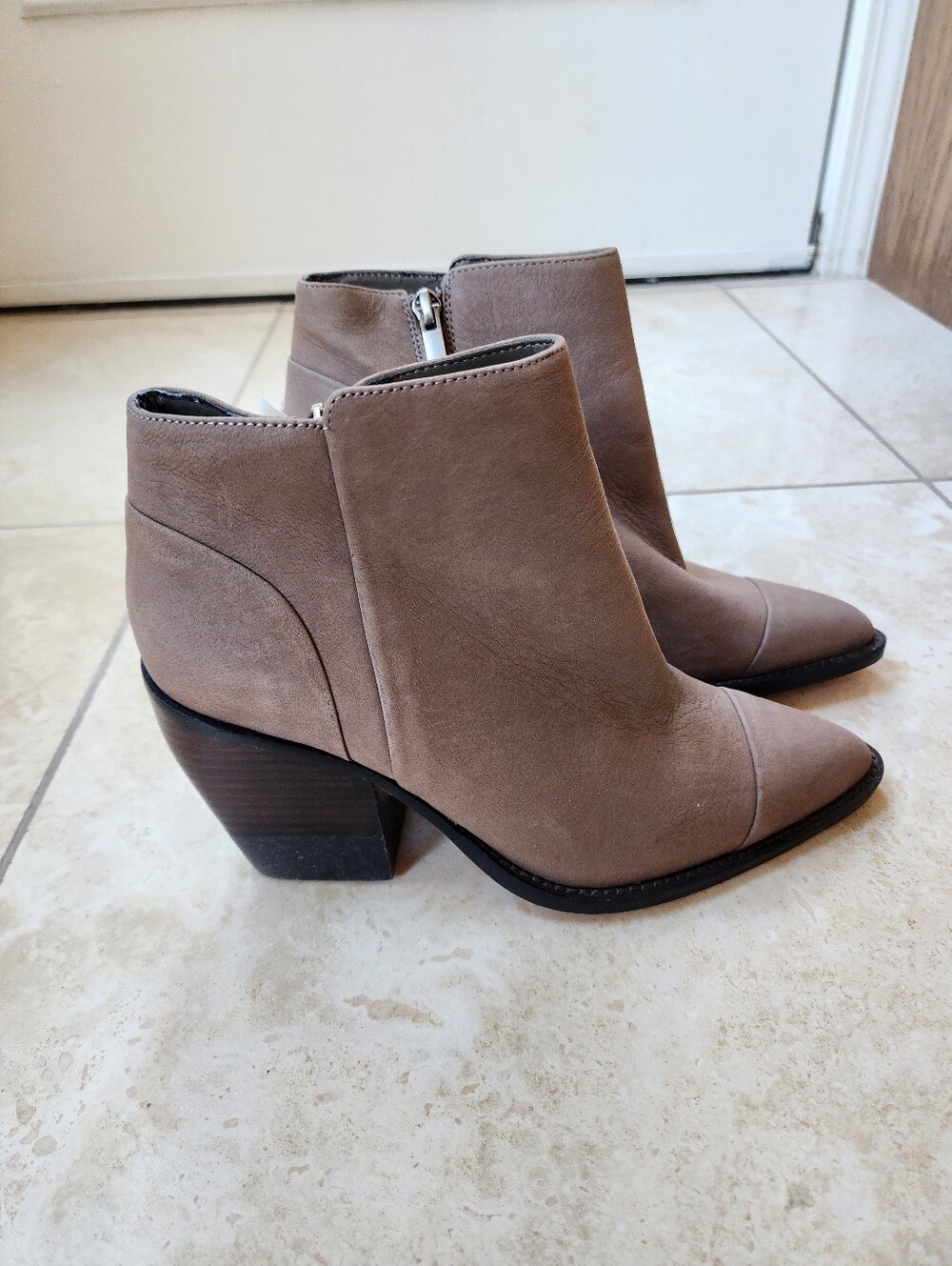 Sole Society Taupe Leather Pointed Toe Heeled Boots 8 NWT